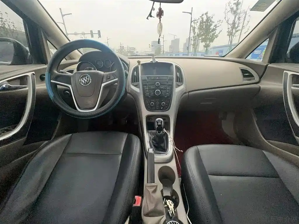 BUICK EXCELLE 2012