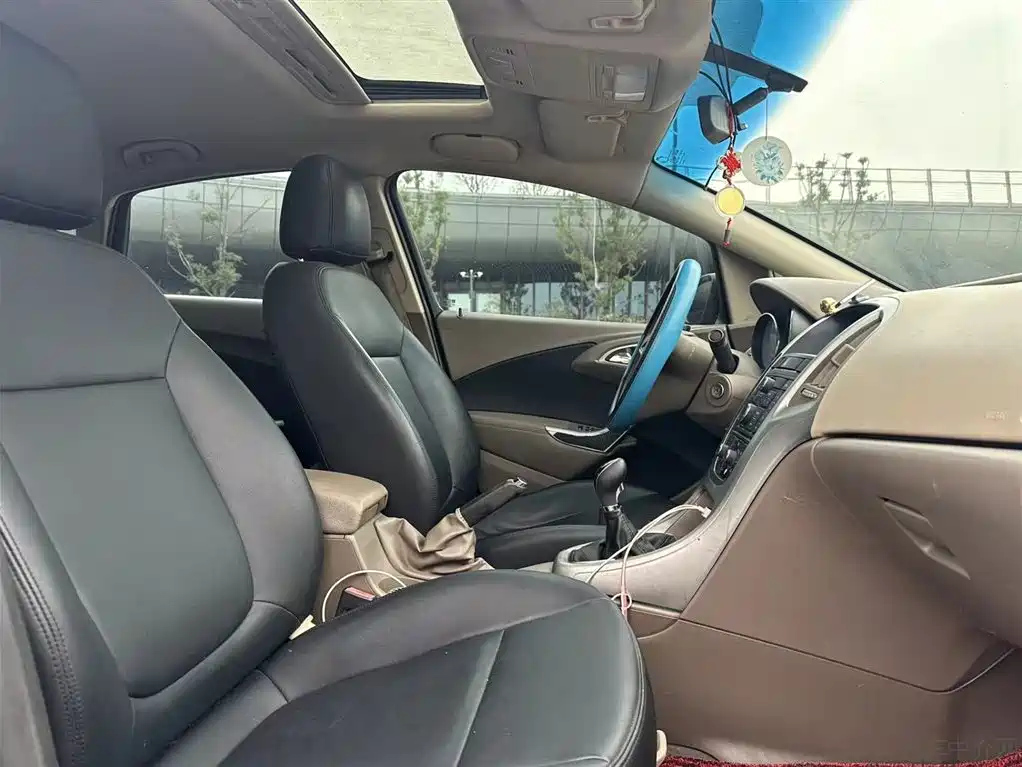 BUICK EXCELLE 2012