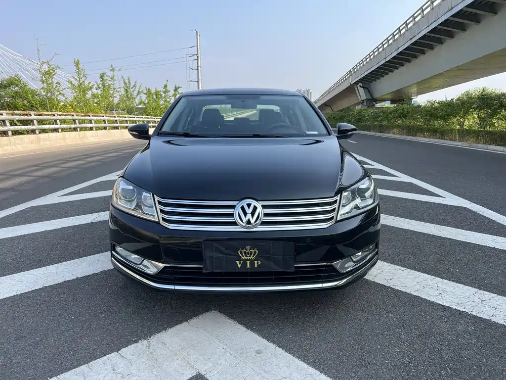 VOLKSWAGEN MAGOTAN 2016