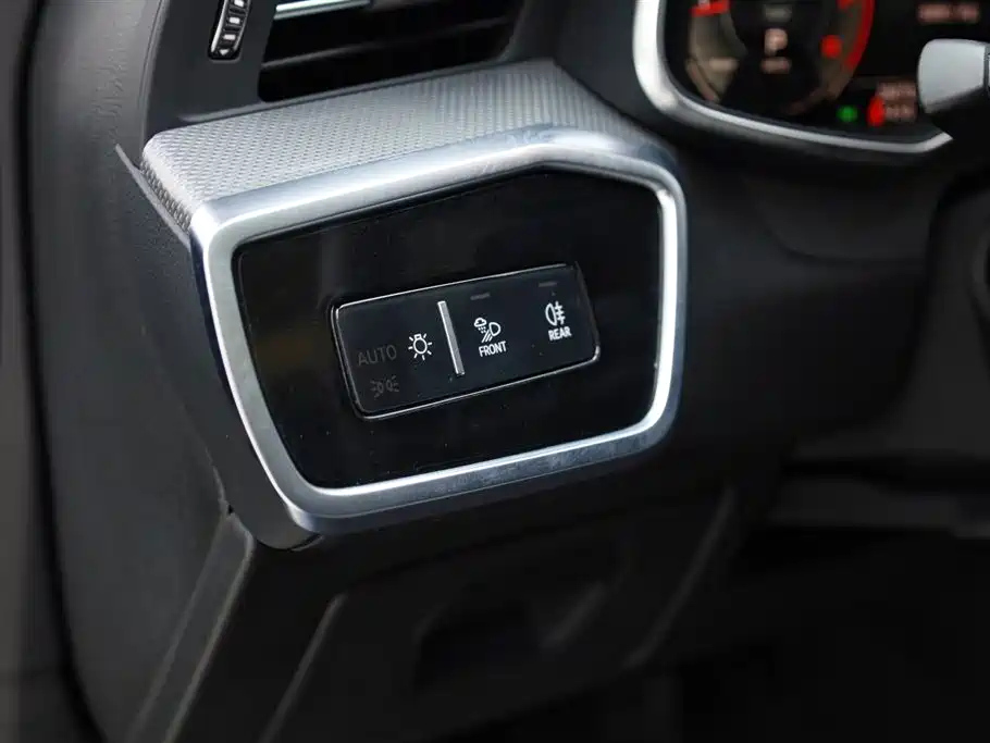 AUDI A6L 2023