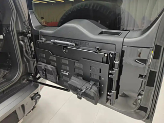 LAND ROVER DEFENDER  2023 YEAR 110 5.0T V8 2023