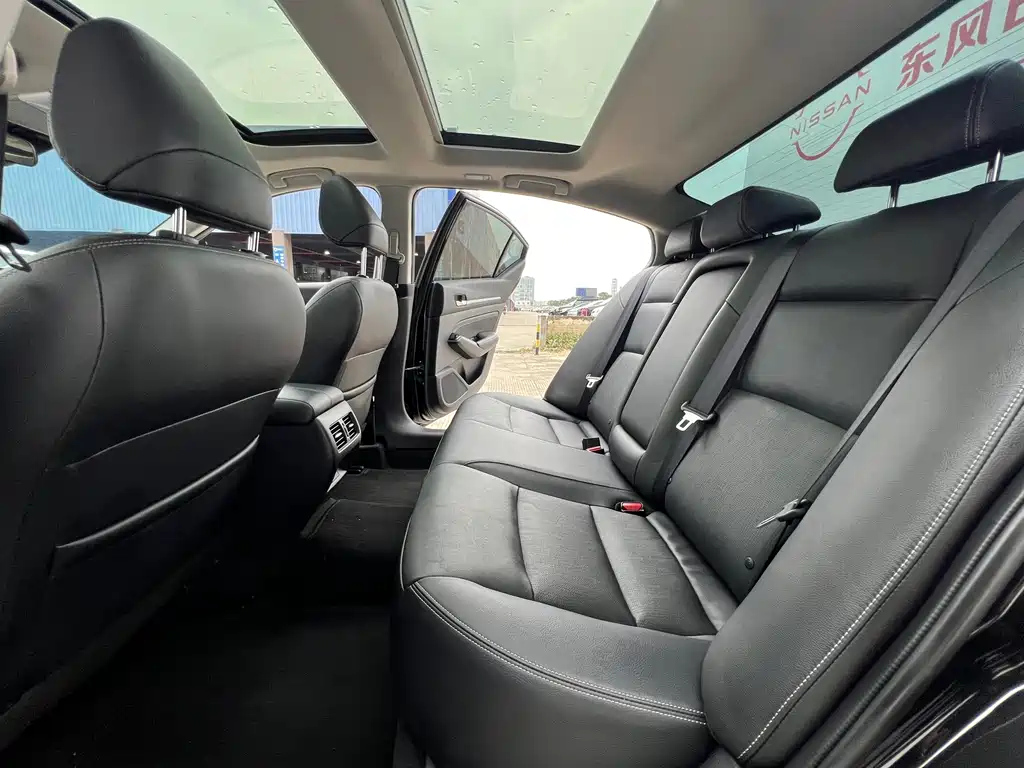 NISSAN TEANA 2022