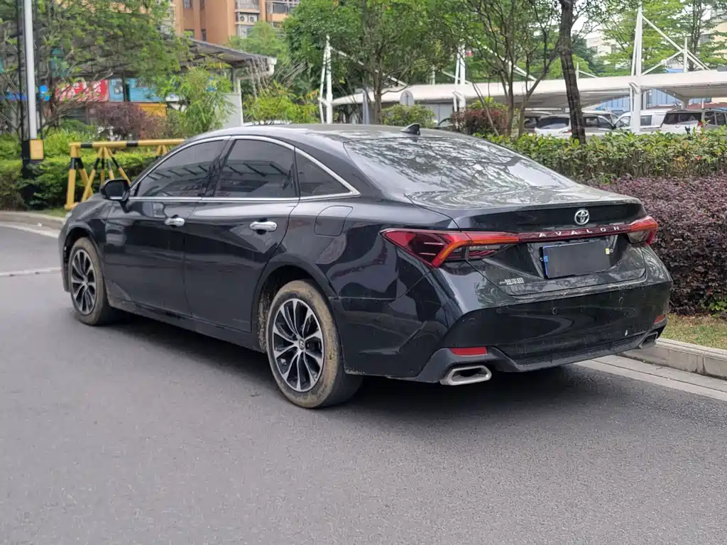 TOYOTA AVALON 2022