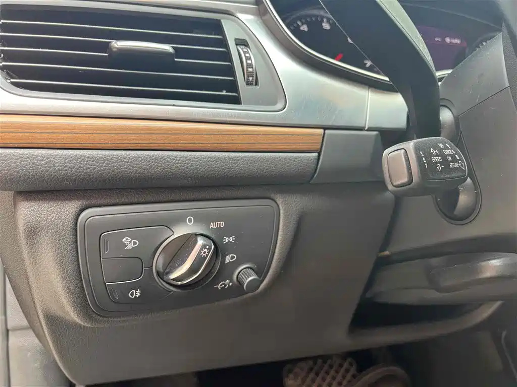 AUDI A6L 2019