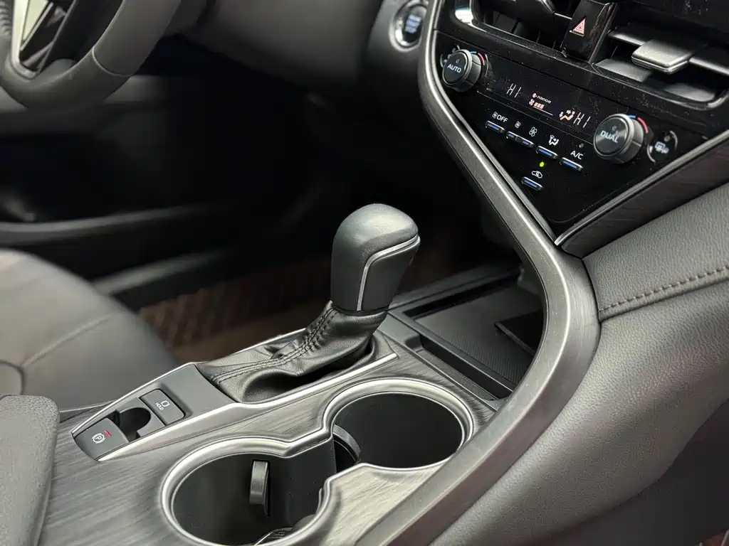 TOYOTA CAMRY 2022