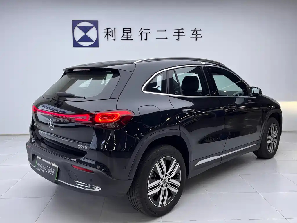 MERCEDES BENZ EQA 2023