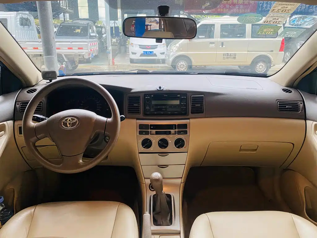 TOYOTA COROLLA 2011