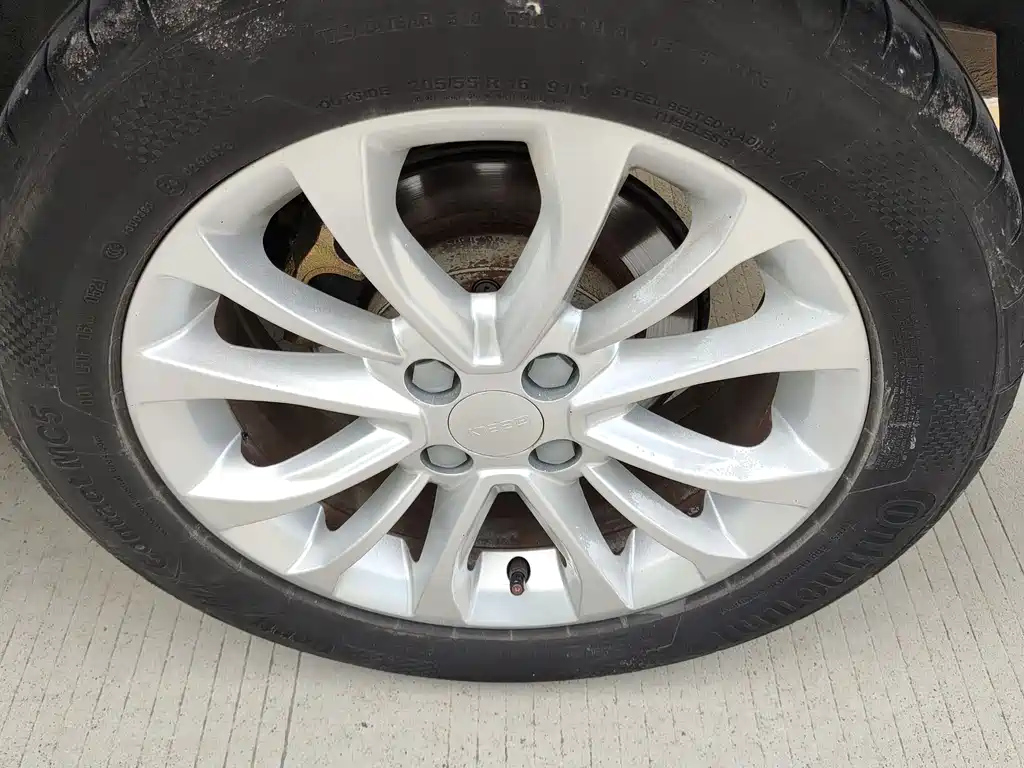 GEELY AUTO VISION 2016