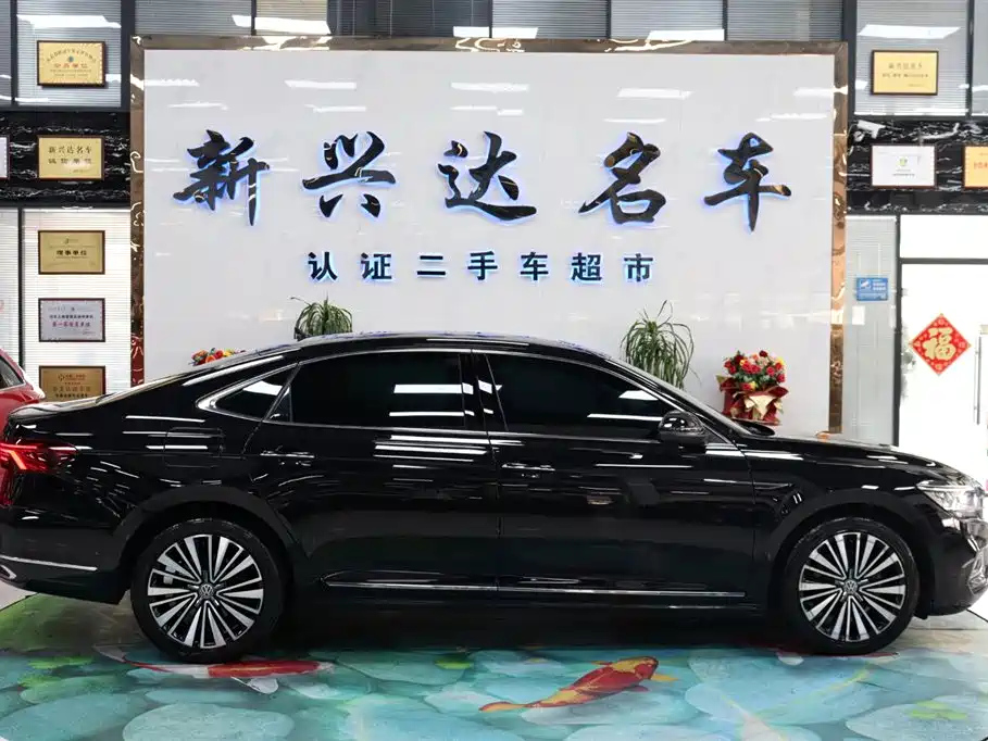 VOLKSWAGEN PASSAT 2020