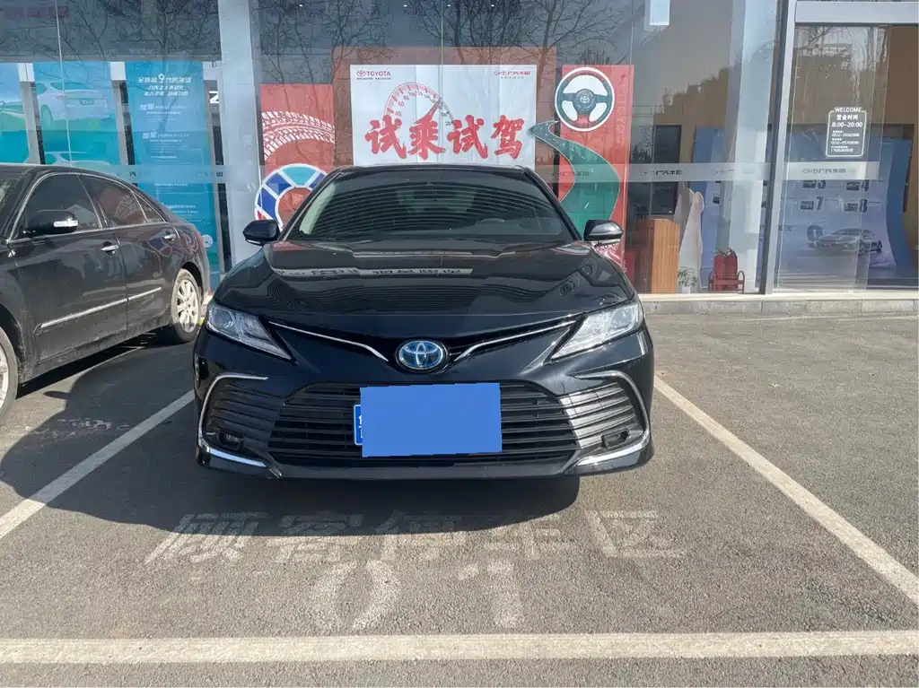 TOYOTA CAMRY 2021