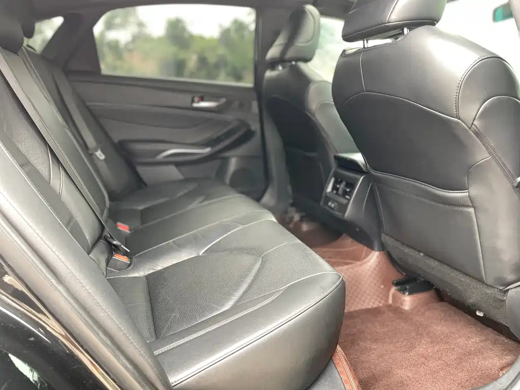 TOYOTA AVALON 2020