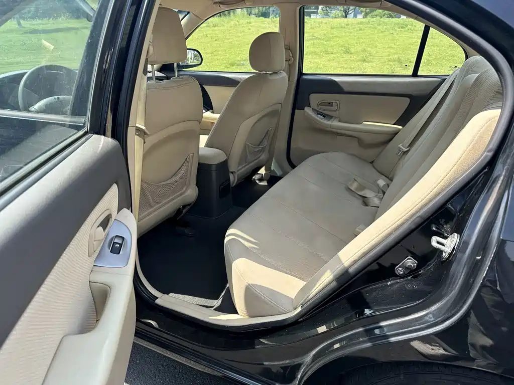 HYUNDAI ELANTRA 2010