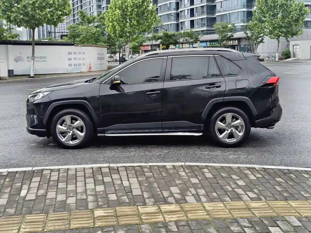 TOYOTA RAV4 RONGFANG 2022