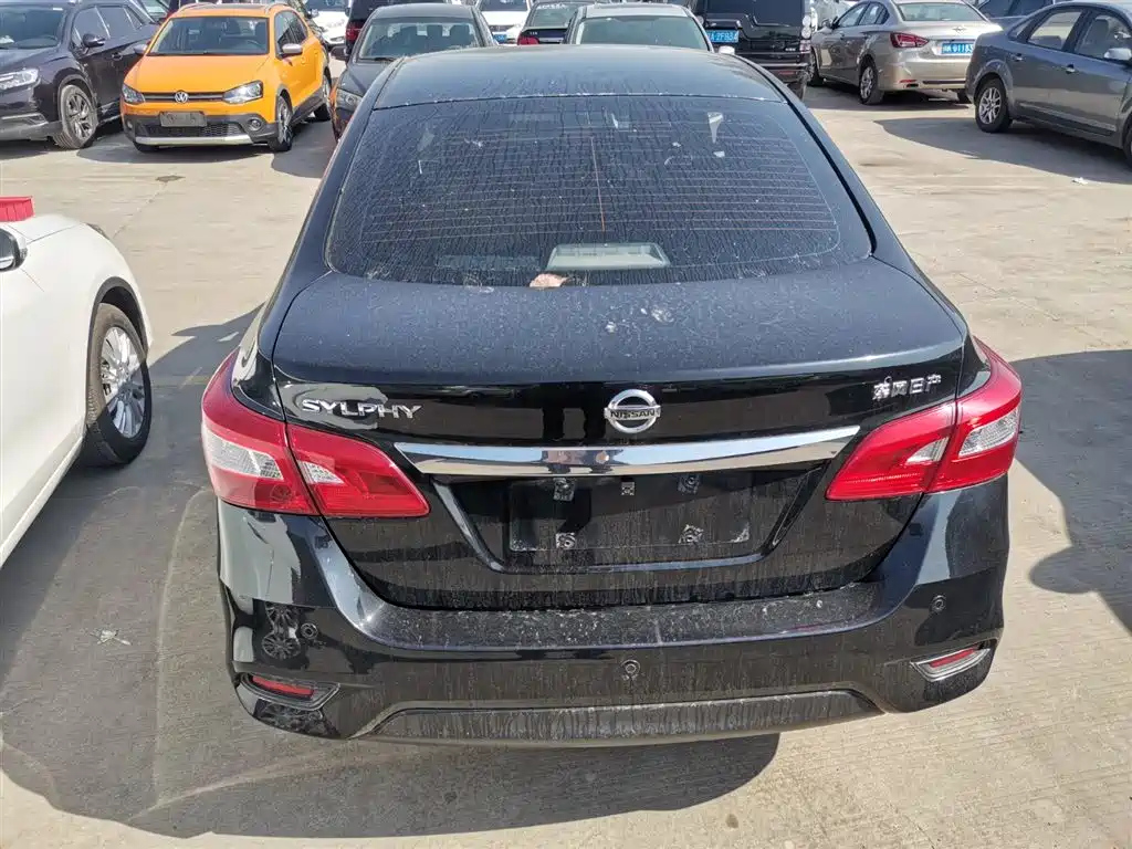 NISSAN SYLPHY 2018
