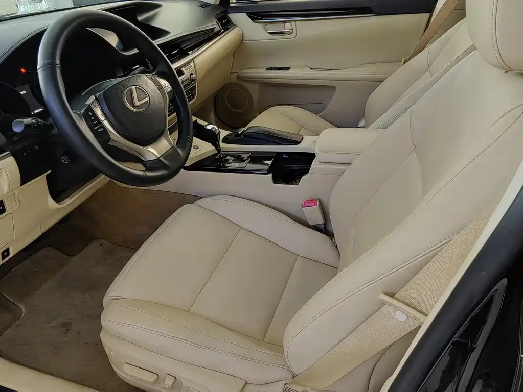 LEXUS ES 2014