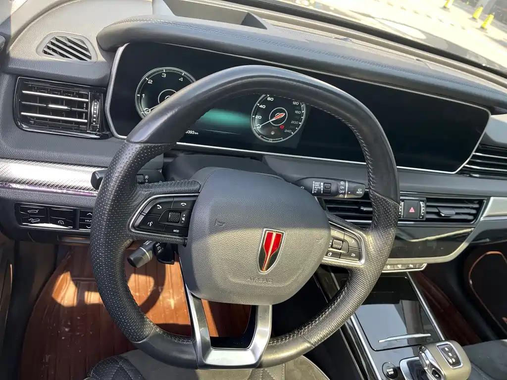 HONGQI HS5 2020