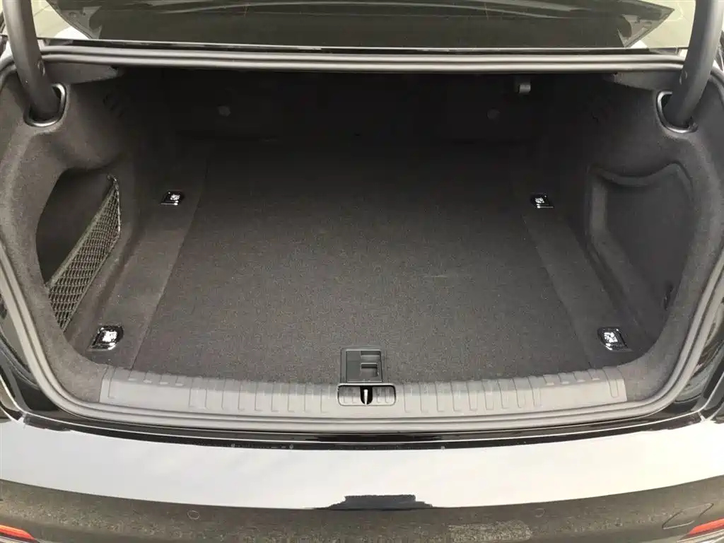 AUDI A6L 2021