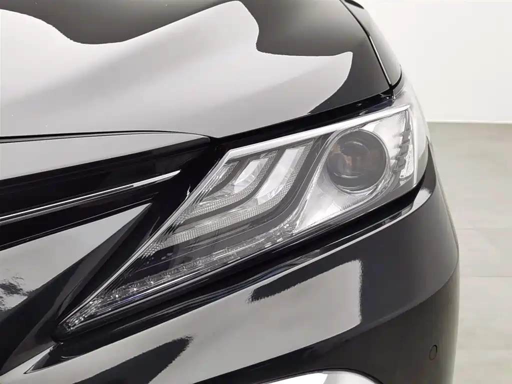 TOYOTA CAMRY 2022