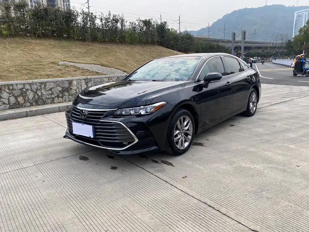 TOYOTA AVALON 2021