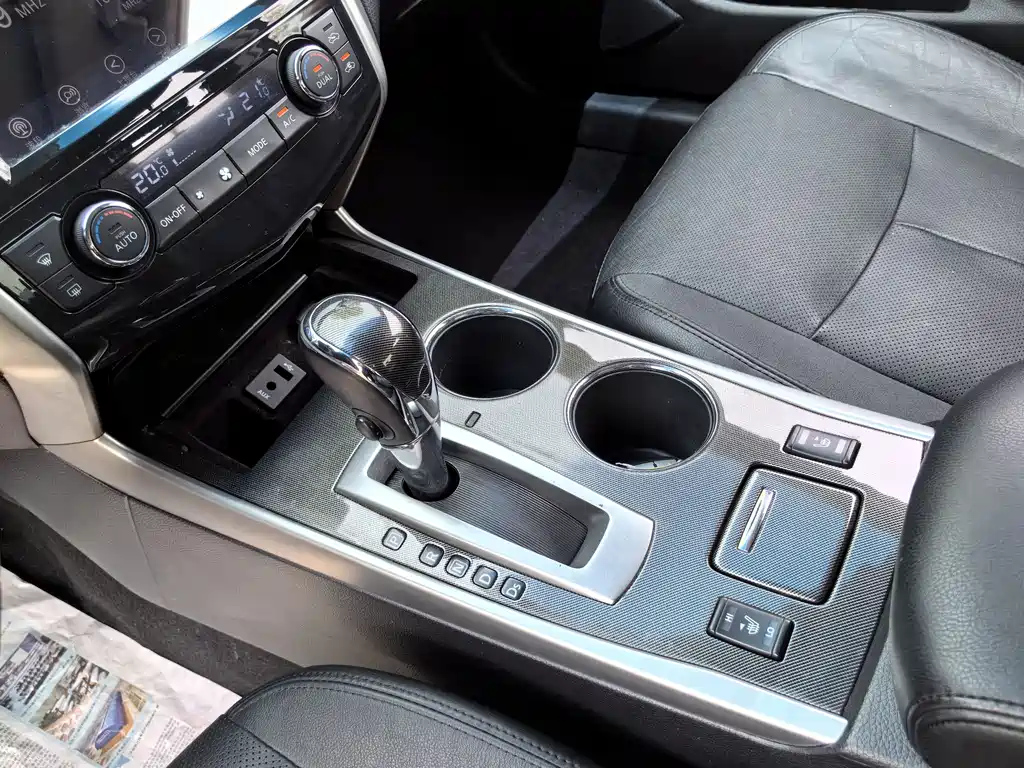 NISSAN TEANA 2014