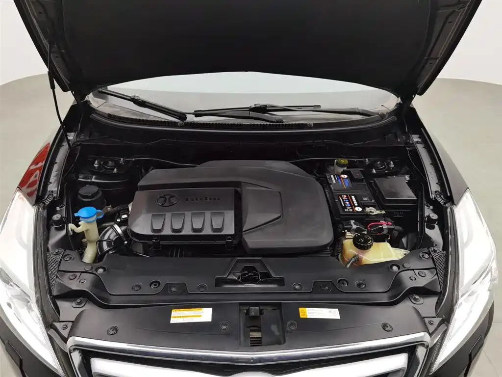 BAIC SENOVA X65 2015