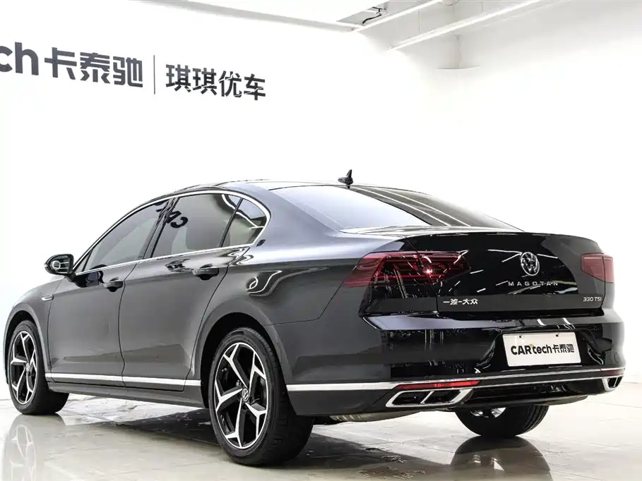 VOLKSWAGEN MAGOTAN 2023