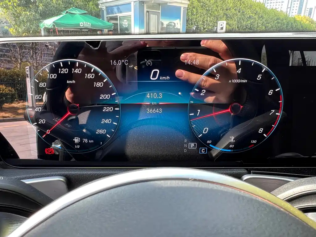 MERCEDES BENZ GLB 2022