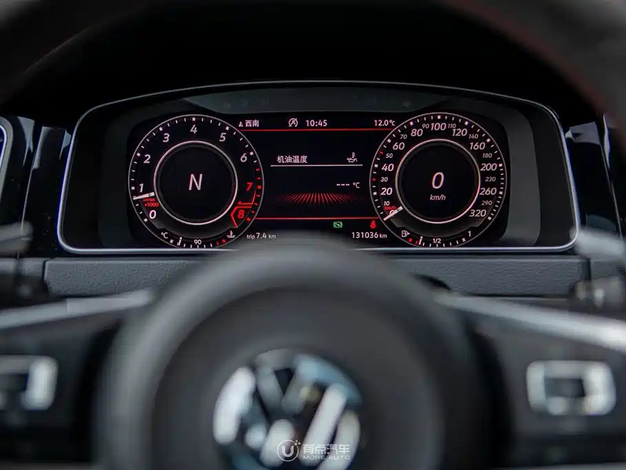 VOLKSWAGEN GOLF 2019