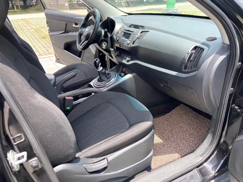 KIA SPORTAGE 2012