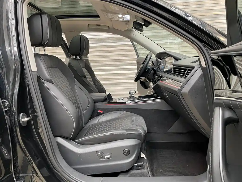 HONGQI HS5 2021