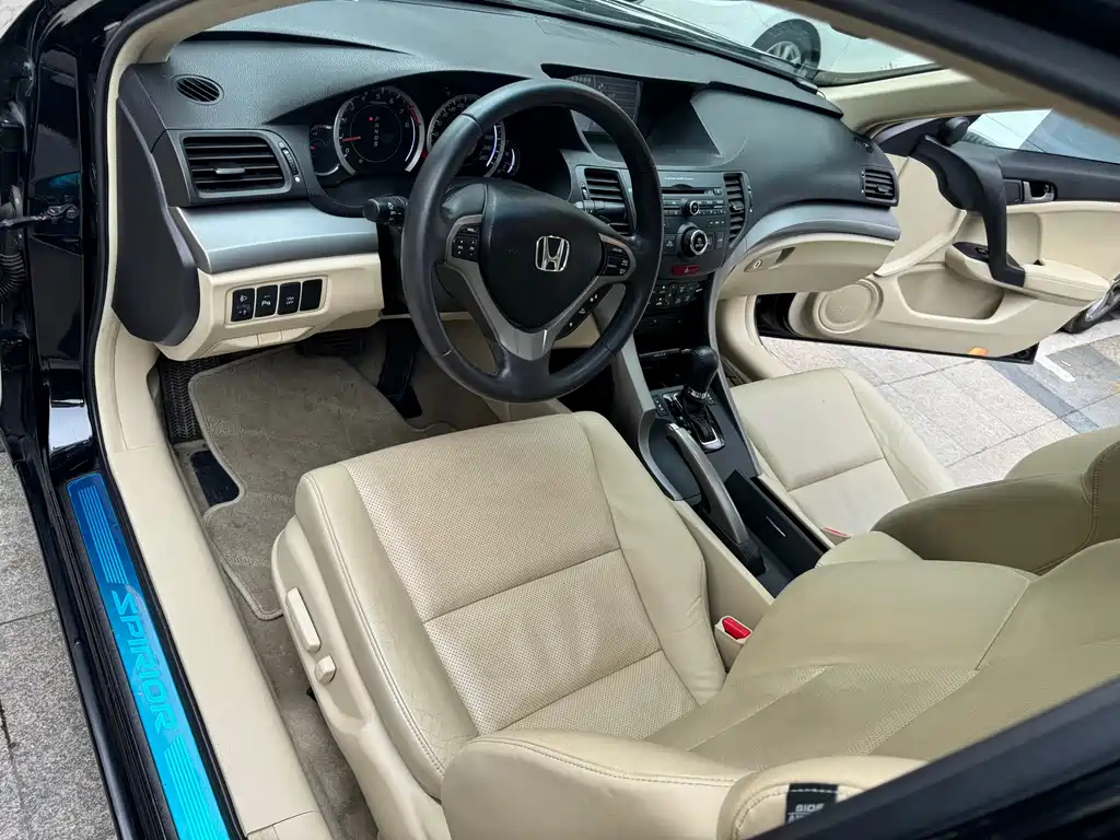 HONDA SI PLATINUM 2012