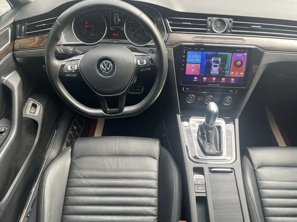 VOLKSWAGEN MAGOTAN 2020