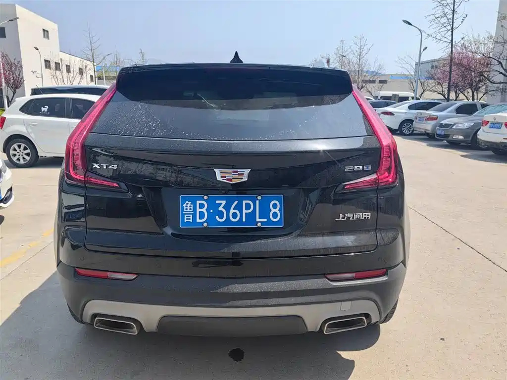 CADILLAC XT4 2022