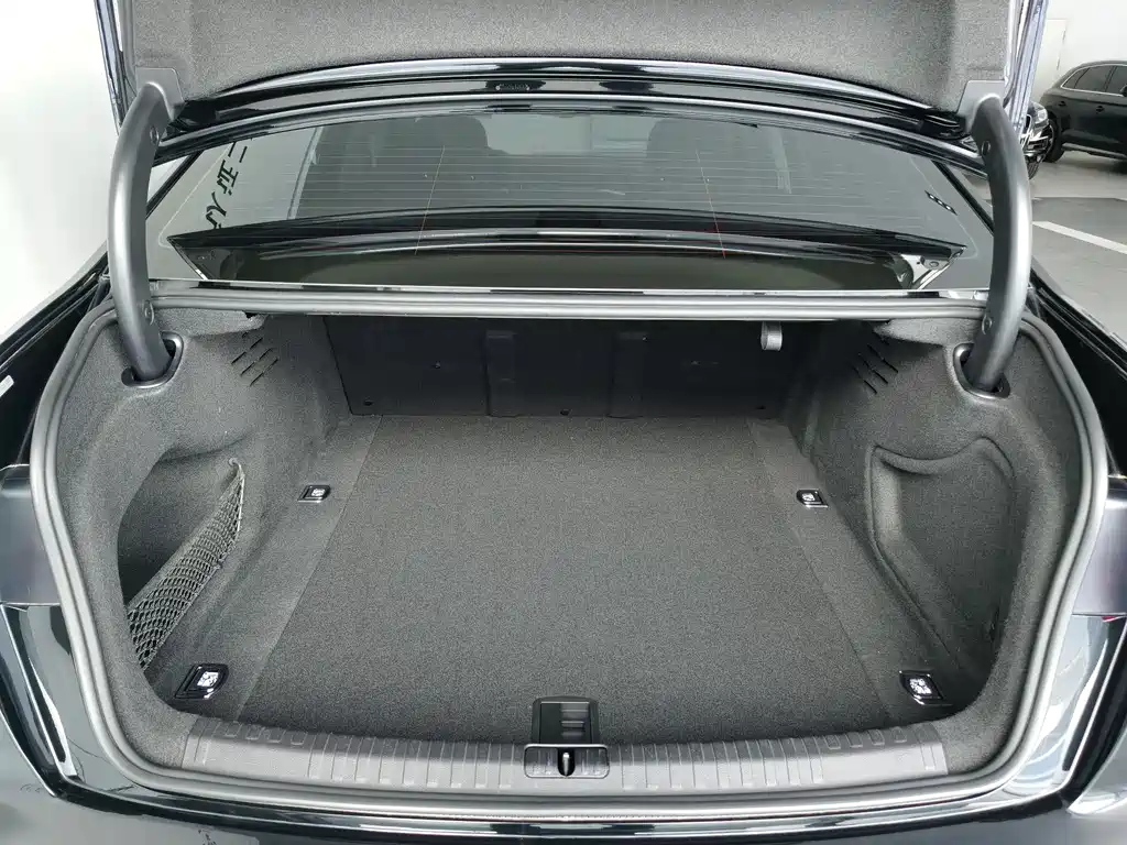 AUDI A6L 2021