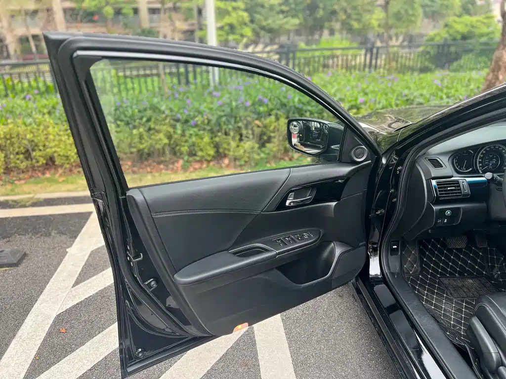 HONDA ACCORD 2018