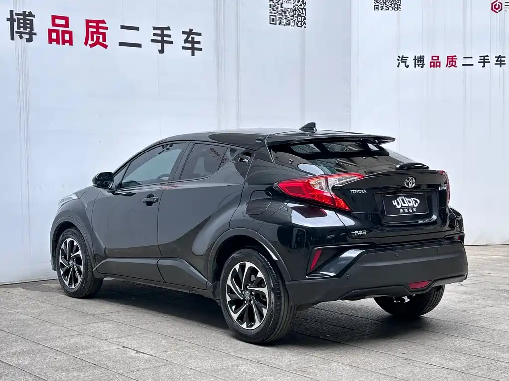 TOYOTA IZOA 2020