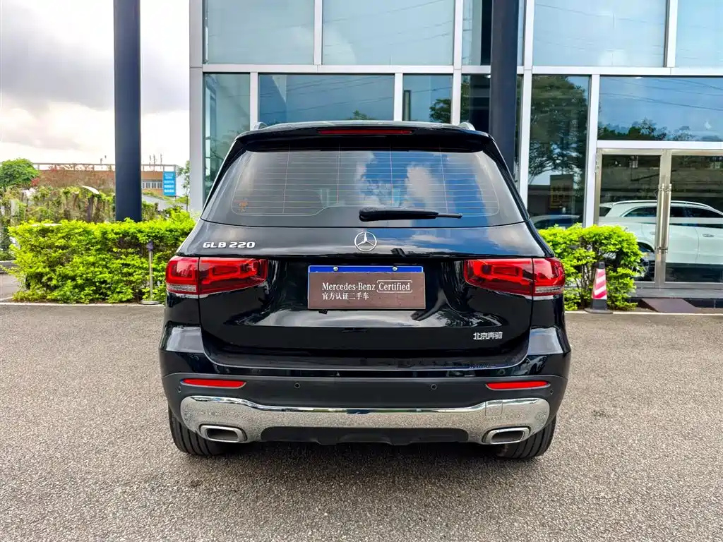 MERCEDES BENZ GLB 2022