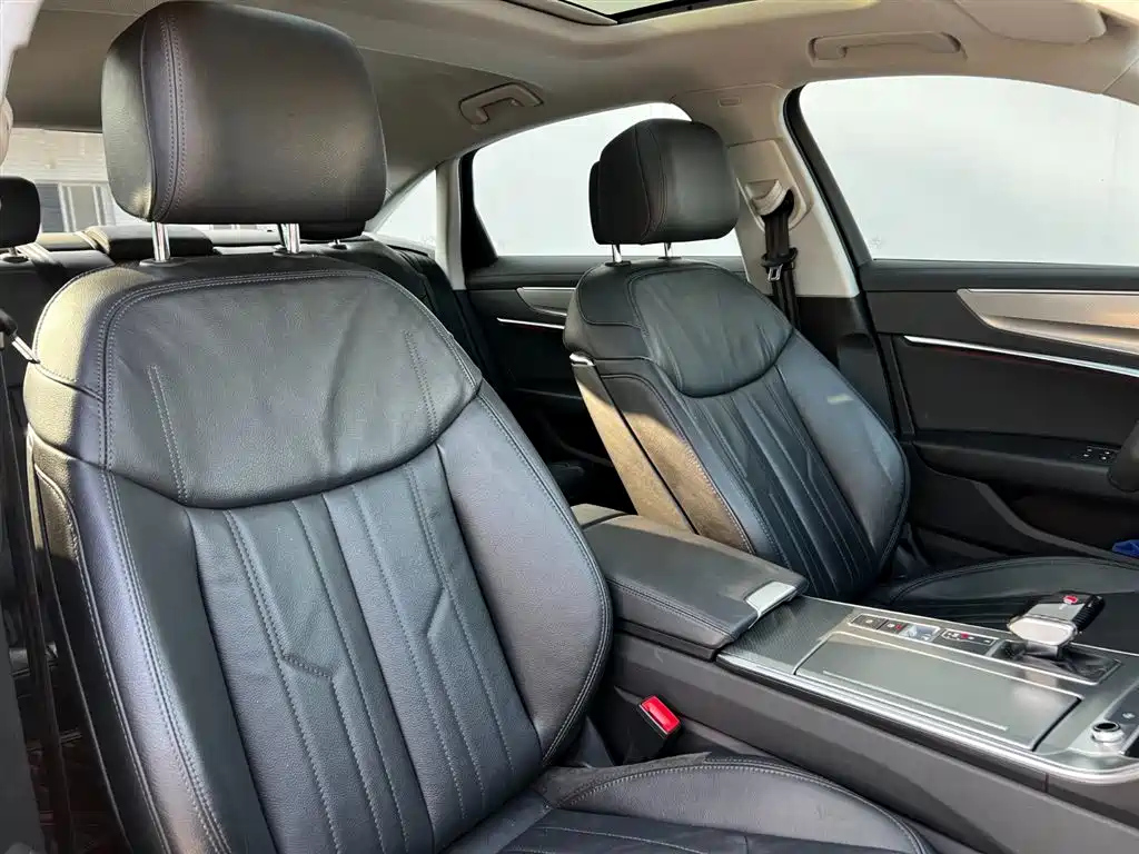 AUDI A6L 2021