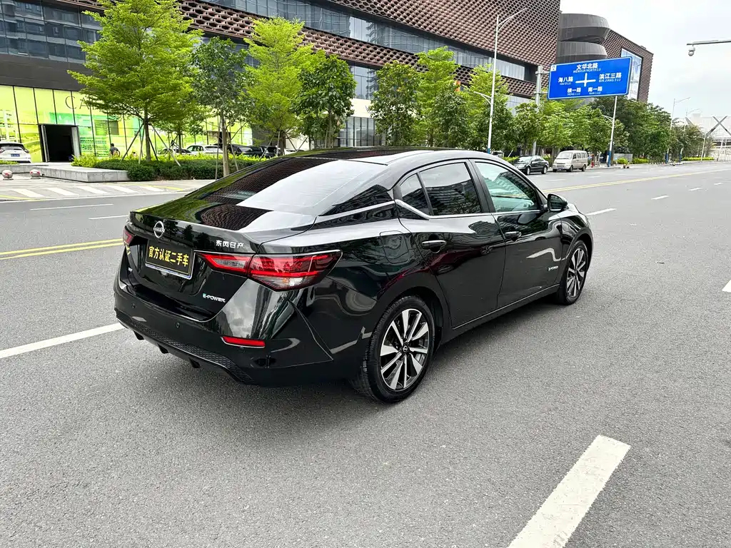 NISSAN SYLPHY 2022