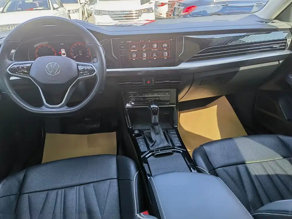 VOLKSWAGEN PASSAT 2022