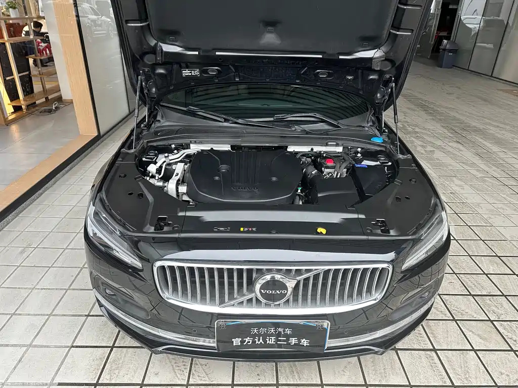 VOLVO S90 2021