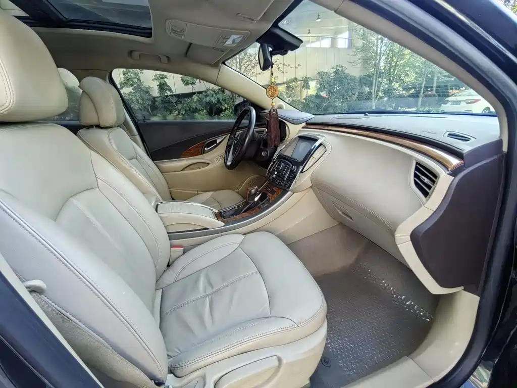 BUICK LACROSSE 2013