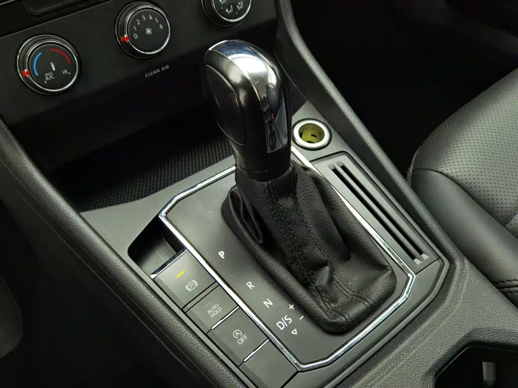 VOLKSWAGEN LAVIDA 2022