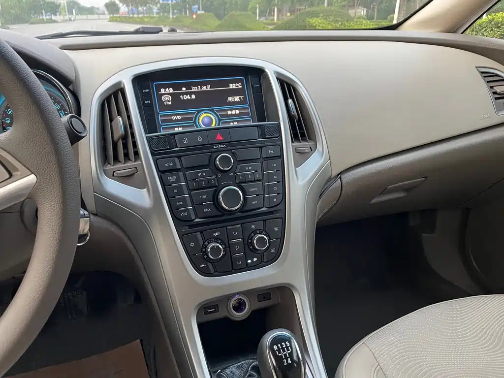 BUICK EXCELLE 2013