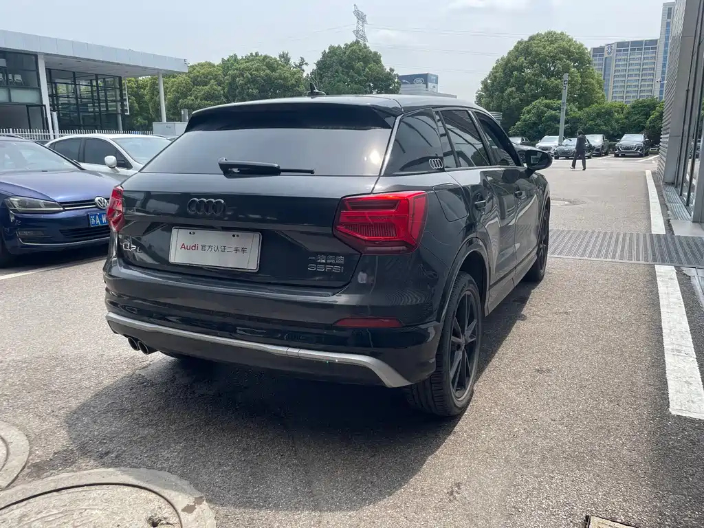 AUDI Q2L 2021