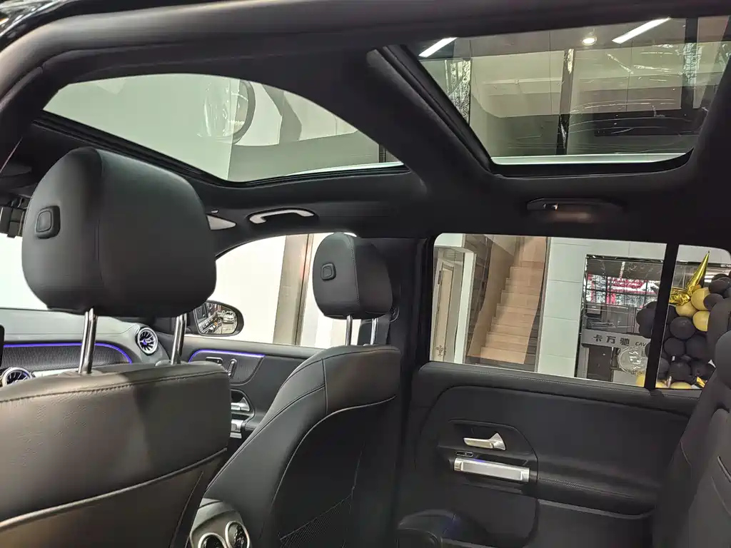 MERCEDES BENZ GLB 2021