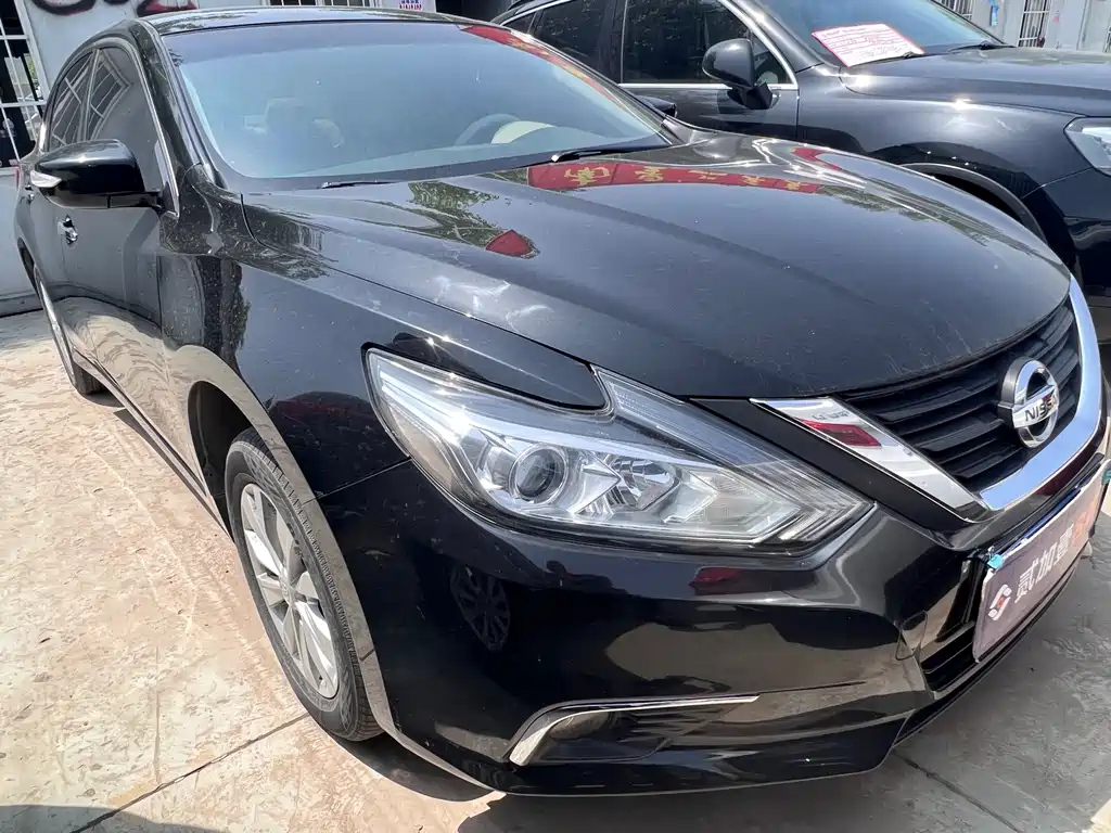 NISSAN TEANA 2019