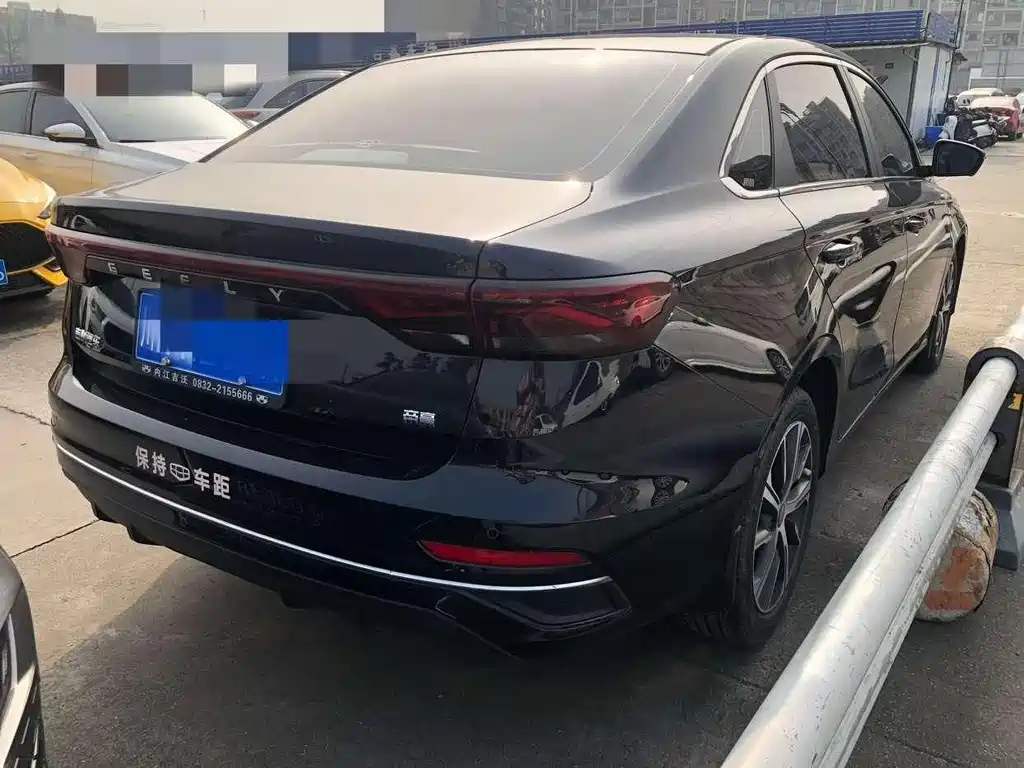 GEELY AUTO EMGRAND 2021