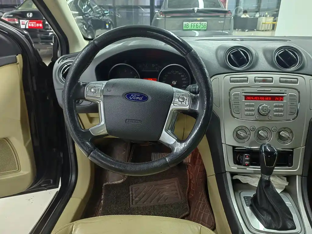 FORD MONDEO - WINNER 2010