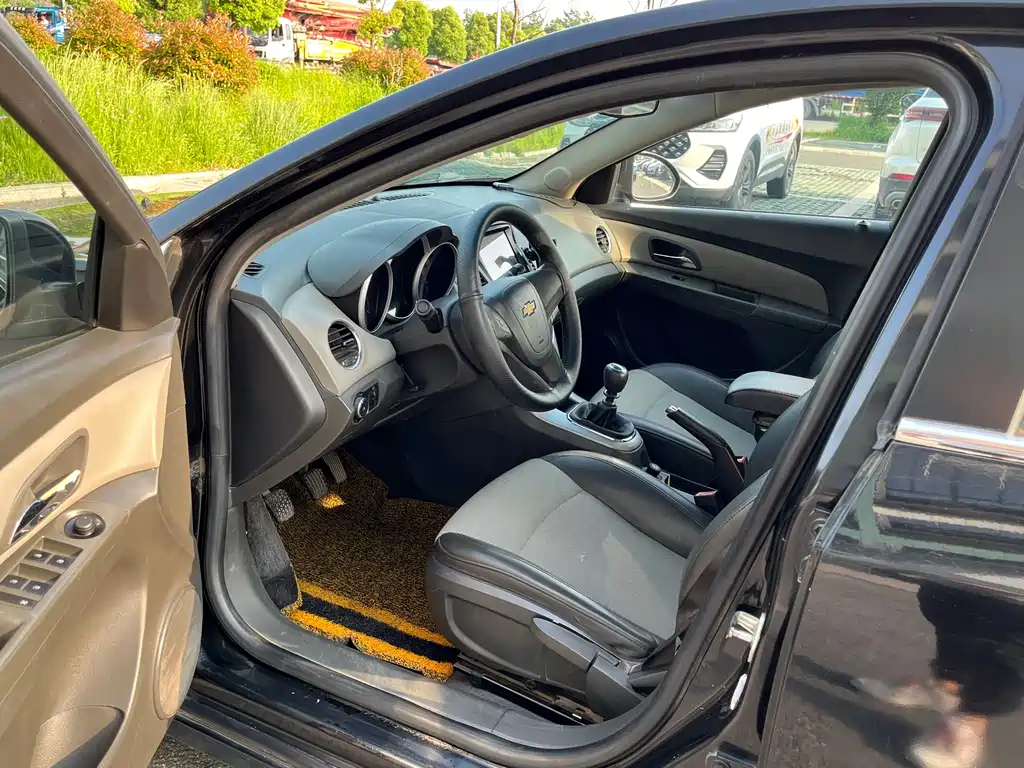 CHEVROLET CRUZE 2013